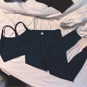 Vuori set. Size medium top and bottom. Great conditionn